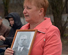 Новгородские поисковики передали останки погибшего в 1942 году красноармейца родственникам для захоронения в Липецкой области