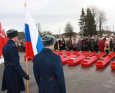 На мемориале в д. Мясной Бор с воинскими почестями хоронили советских солдат