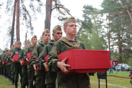 Торжественное захоронение 147 защитников Отечества состоялось 23 августа в Марёвском районе Новгородской области
